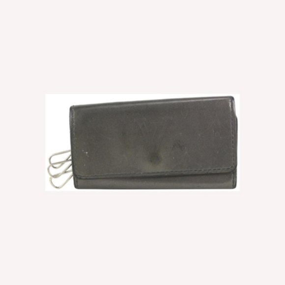 Louis Vuitton Grey Monogram Mat 4 Key Multicles Key Pouch 8LV1106
